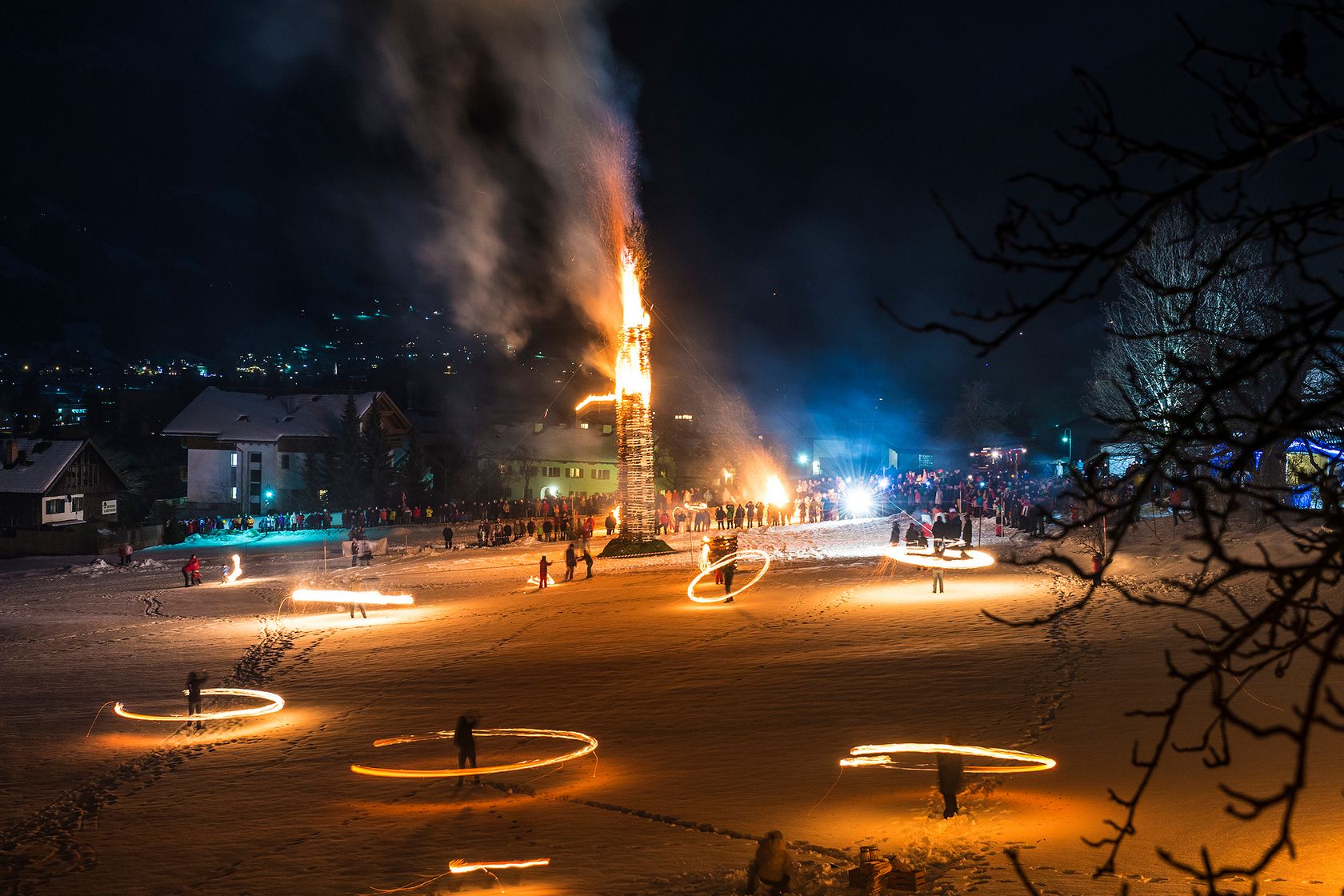 Funkenfeuer & Fackelschwingen im Montafon